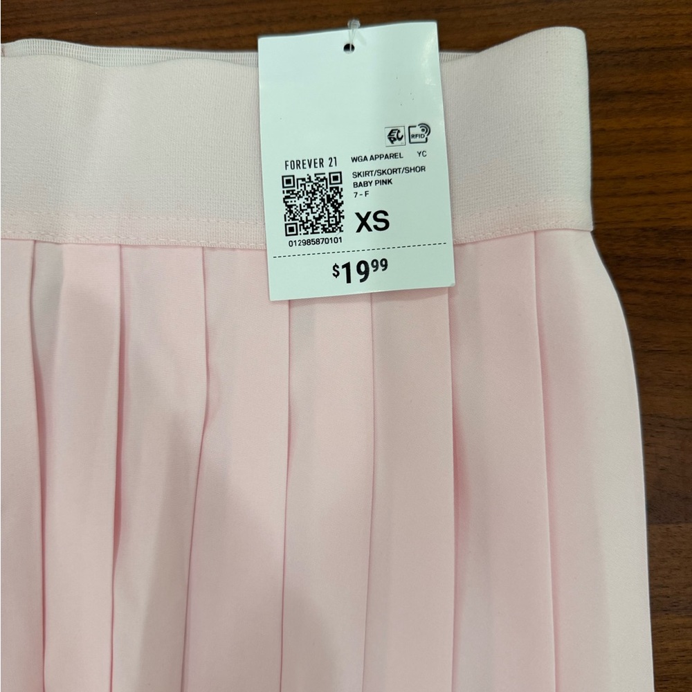 Forever 21 Pale Pink Pleated Mini Skirt - Picture 4 of 11
